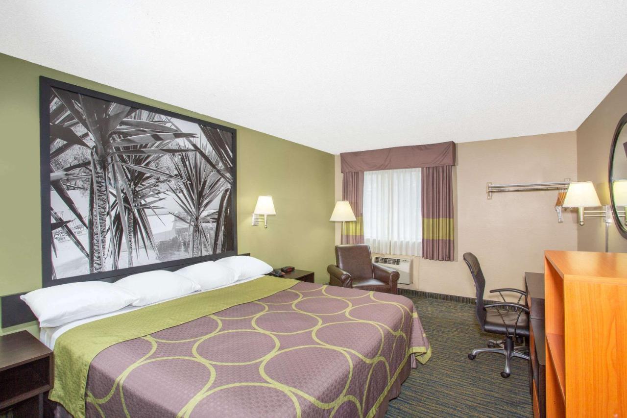 Super 8 By Wyndham Panama City Exterior foto